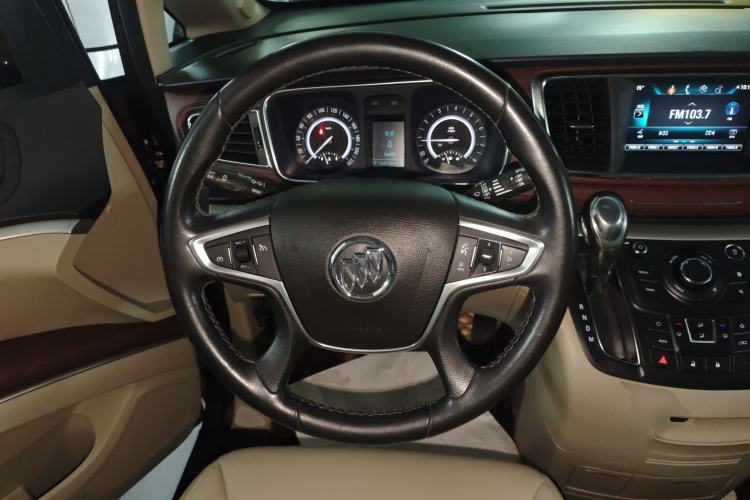 Used Buick GL8 2018 28T Luxury Model China VI Standard
