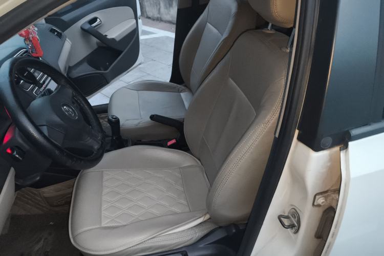 Used Volkswagen Polo 2013 1.6L Manual Comfort Edition