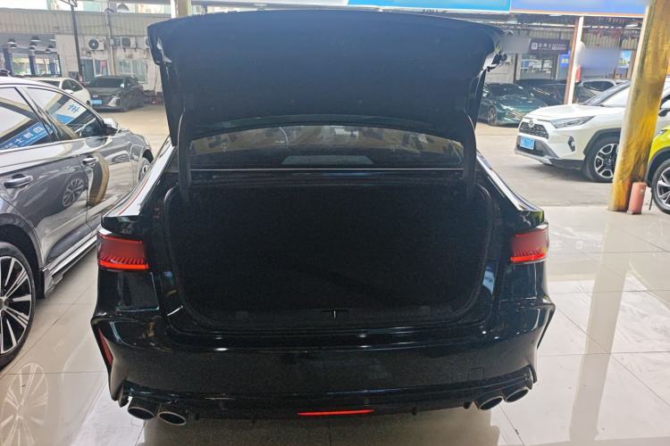 Used Chery Arrizo 8 2023 High-Energy Edition 2.0T DCT Luxury
