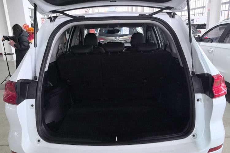 Used Haval M6 2023 PLUS 1.5T DCT Elite Smart Connectivity Model
