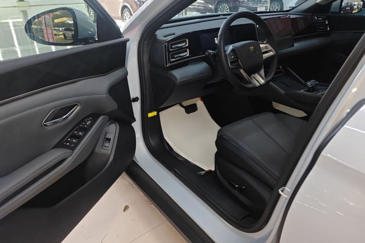 Used BYD Qin L 2024 DM-i 120KM Beyond Model