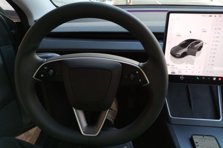 Used Tesla Model Y 2025 Rear-Wheel-Drive Version
