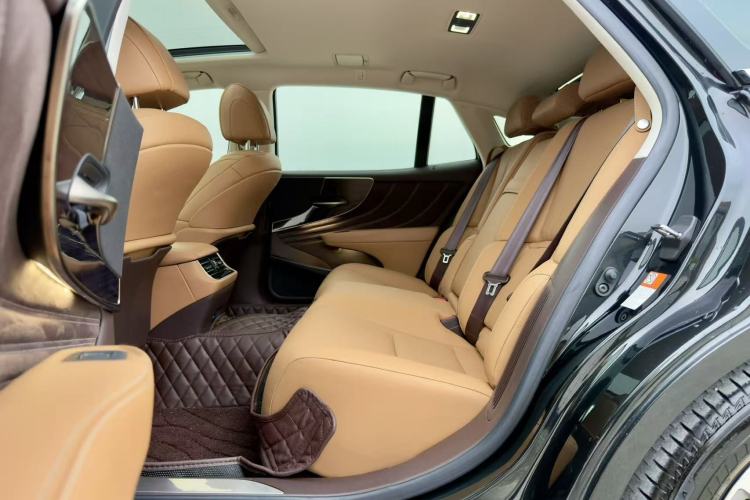 Used Lexus LS 2020 500h Excellence Edition China VI standard
