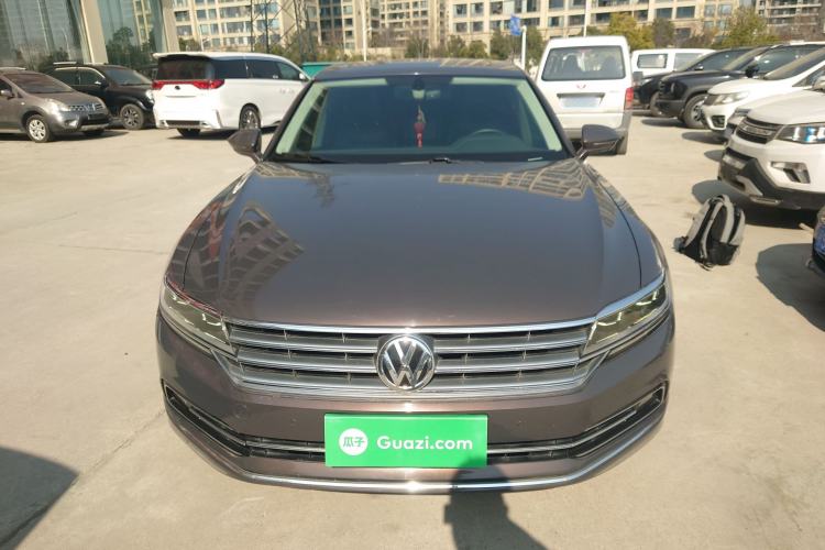 Used Volkswagen Phideon 2018 Revised Version 380TSI Two-Wheel Drive Business Edition
