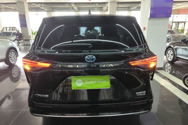 Used Toyota Sienna 2021 2.5L Hybrid Premium Edition