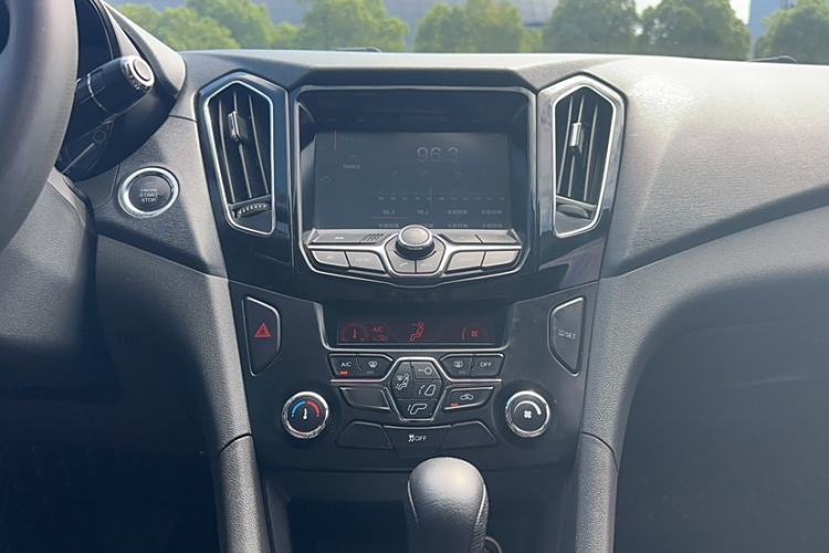 Used Chery Arrizo 7 2016 1.6L CVT ZhiShang Edition
