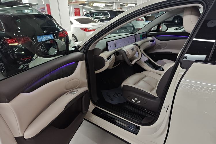 Used  LS6 2023 Max Standard Edition
