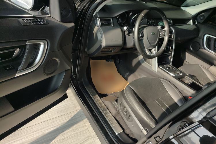 Used Land Rover Discovery Sport 2019 240 PS SE Version China VI Standard