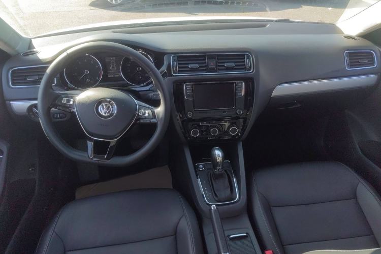 Used Volkswagen Sagitar 2018 280TSI DSG Comfort Model
