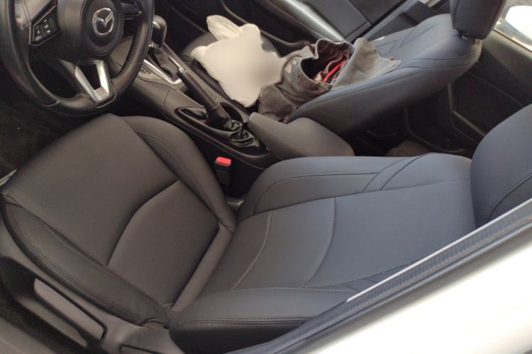 Used Mazda Mazda 3 Axela 2017 Sedan 1.5L Automatic Comfort Model Emission Standard China V
