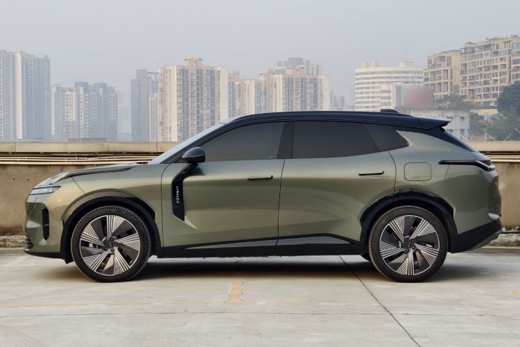 Used Lynk & Co 08 EM-P 2023 220km All-Wheel-Drive Performance Halo
