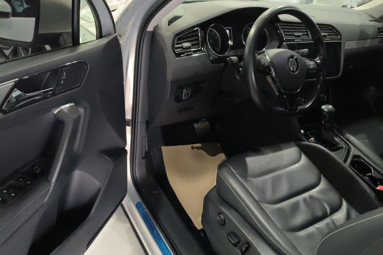 Used Volkswagen Tiguan L 2019 330TSI Automatic Two-Wheel Drive Panoramic Comfort Edition China VI Standard