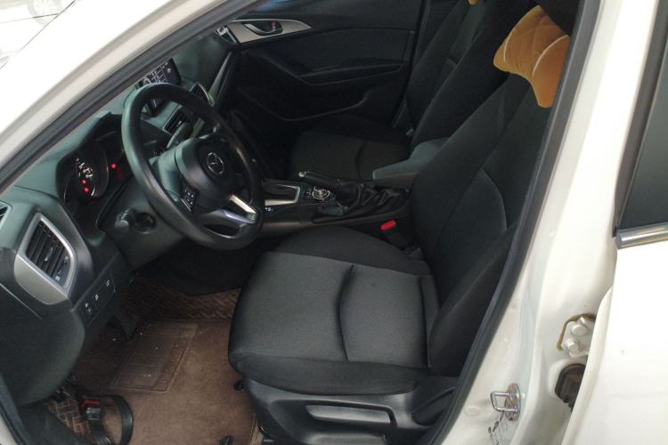 Used Mazda Mazda 3 Axela 2017 Sedan 1.5L Automatic Comfort Model Emission Standard China V
