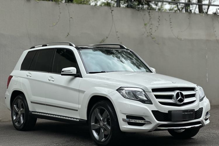 Used Mercedes-Benz GLK-Class 2013 GLK 300 4MATIC Dynamic Sunroof Model
