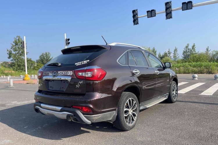 Used BYD S7 2015 2.0T Automatic Flagship Edition
