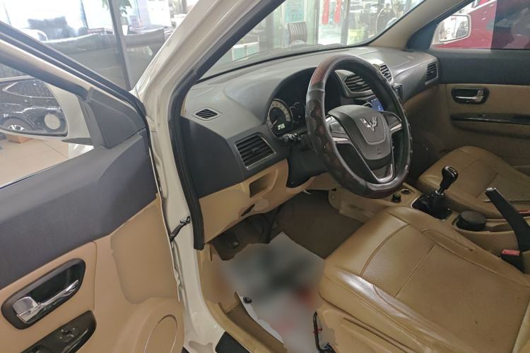 Used Wuling Hongguang 2014 1.2L S Comfort Model China IV
