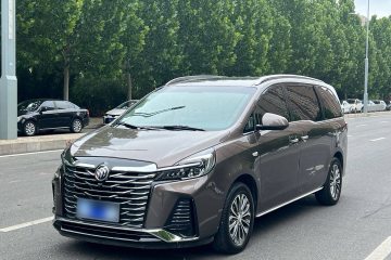 Used Buick GL8 2023 Facelifted Land Cruiser Executive Luxury Version