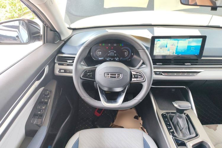 Used Geely Auto Emgrand 2022 4th Generation 1.5L CVT Flagship Model
