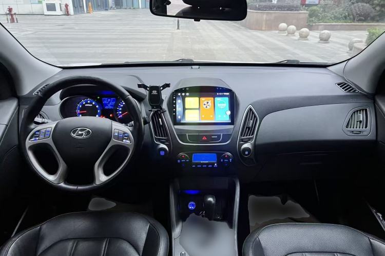 Used Hyundai ix35 2015 2.0L Automatic 2WD Smart Type China IV