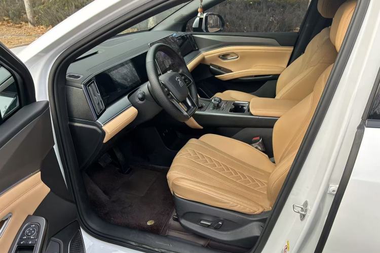 Used BYD Song L DM-i 2024 160km Beyond Edition
