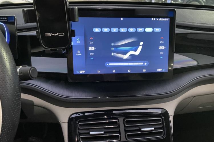 Used BYD Qin PLUS 2024 HONOR Edition DM-i 55KM Leading Model
