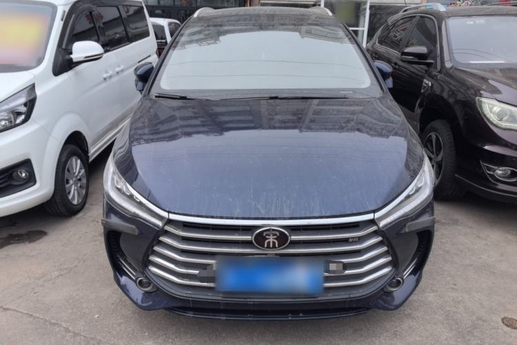 Used BYD Song MAX 2018 1.5T Automatic Smart Connect Elite Model with 6 Seats
