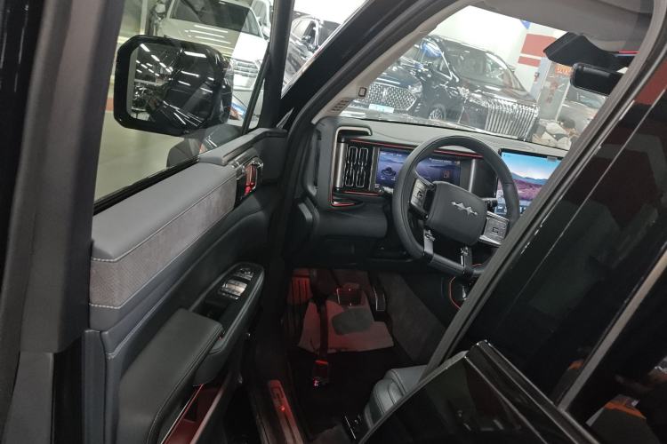 Used  Leopard 5 2023 Explore Edition