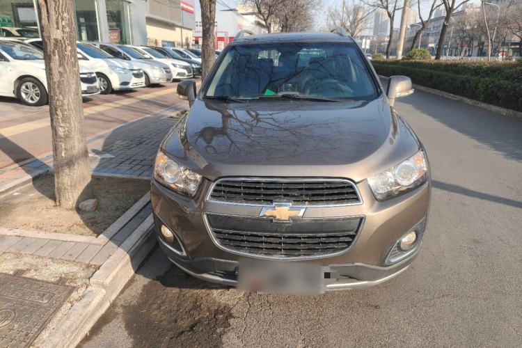 Used Chevrolet Captiva 2015 2.4L 4x4 Flagship Edition 7-Seater
