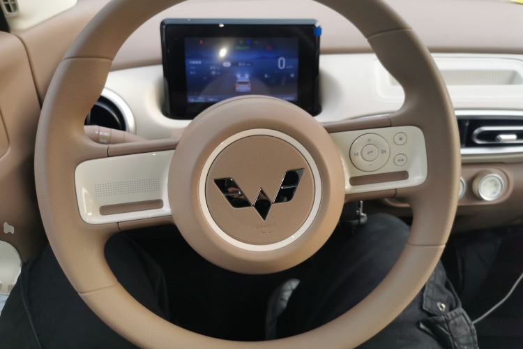 Used Wuling Hongguang MINIEV 2025 Four-Door Version Advanced Edition
