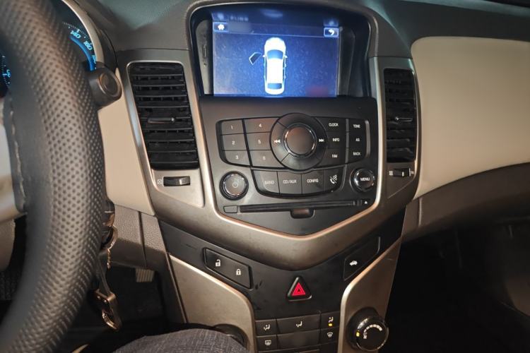 Used Chevrolet Cruze 2015 1.5L Classic SL MT
