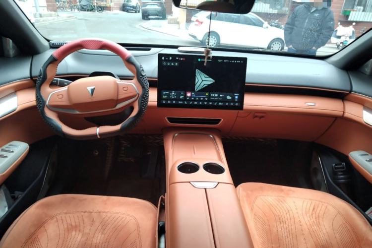 Used Deepal S07 2023 200Max Range-Extended Version
