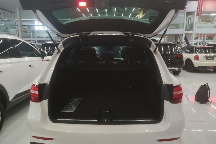 Used Mercedes-Benz GLC 2017 GLC 260 4MATIC Luxury Model