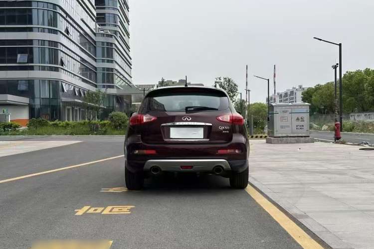 Used Infiniti QX50 2015 2.5L Comfort Edition