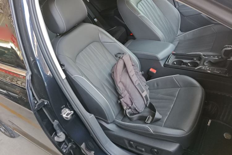 Used Volkswagen Passat 2022 330TSI Starry Luxury Edition
