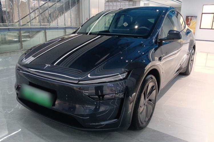 Used Tesla Model Y 2025 Long-Range All-Wheel-Drive Version