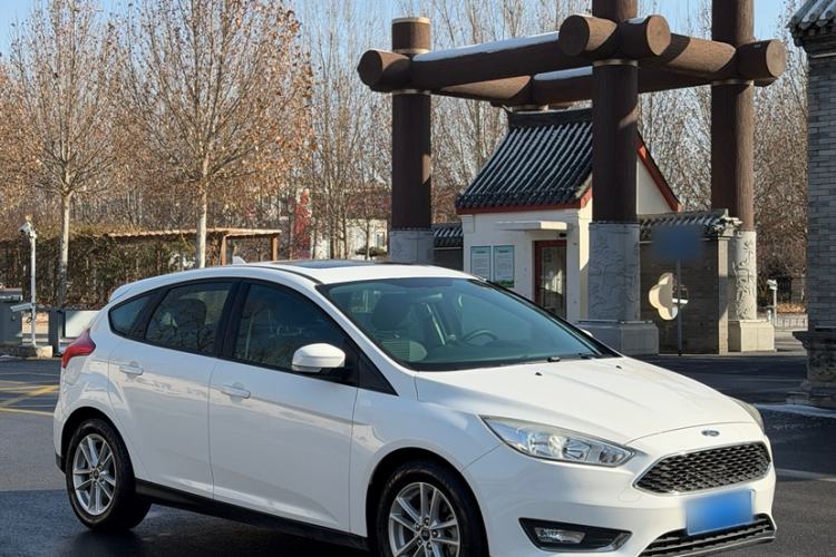 Used Ford Focus 2017 Hatchback 1.6L Manual Fashion Edition SmartDrive Version