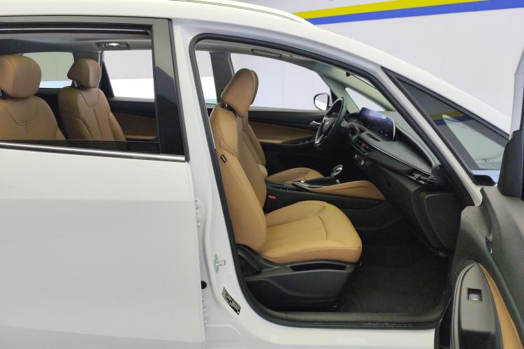 Used Buick GL6 2021 323T Mild Hybrid Connect Luxury Model
