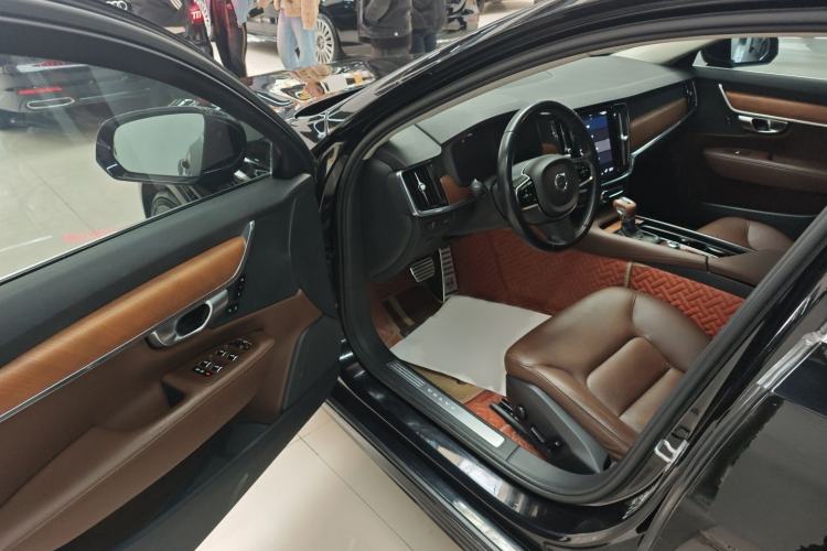 Used Volvo S90 2020 T5 Zhiyi Luxury Edition
