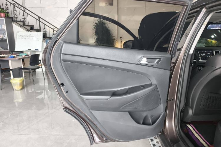 Used Hyundai Tucson 2015 1.6T Dual-Clutch Two-Wheel-Drive Smart Model
