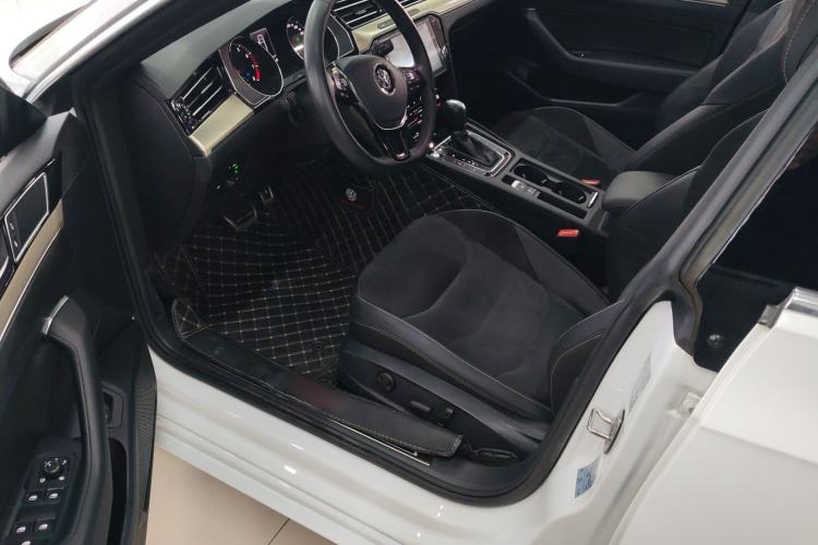 Used Volkswagen FAW-Volkswagen CC 2020 330TSI Huayan Edition China VI Standard
