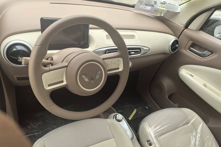 Used Wuling Hongguang MINIEV 2025 Four-Door Version Advanced Edition
