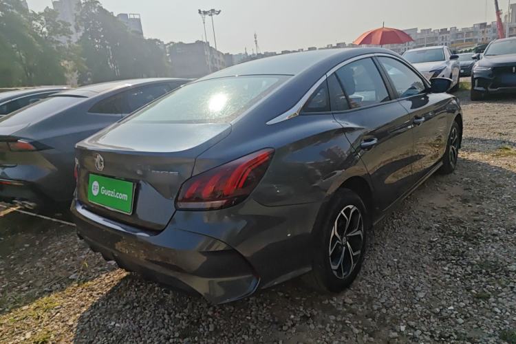 Used MG 5 2022 180 DVVT CVT Youth Luxury Edition
