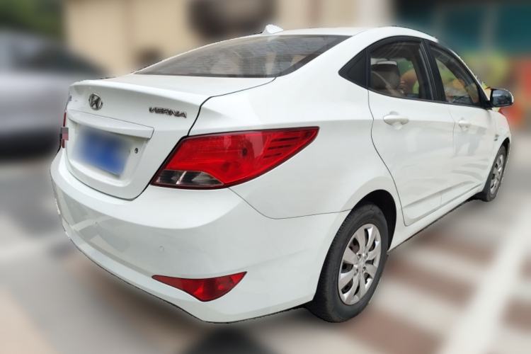 Used Hyundai Verna (older generation) 2014 1.4L Manual Smart GLS Trim
