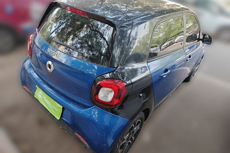 Used  forfour 2016 0.9T 66 kW Pioneer Edition