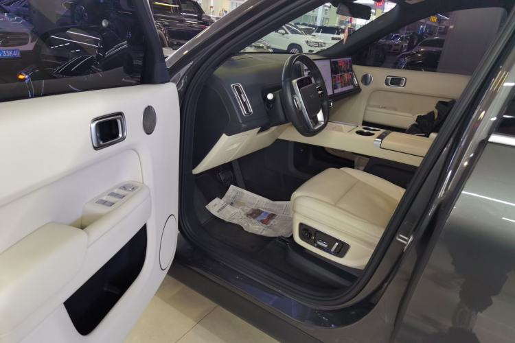 Used Li Auto L8 2023 Pro Model