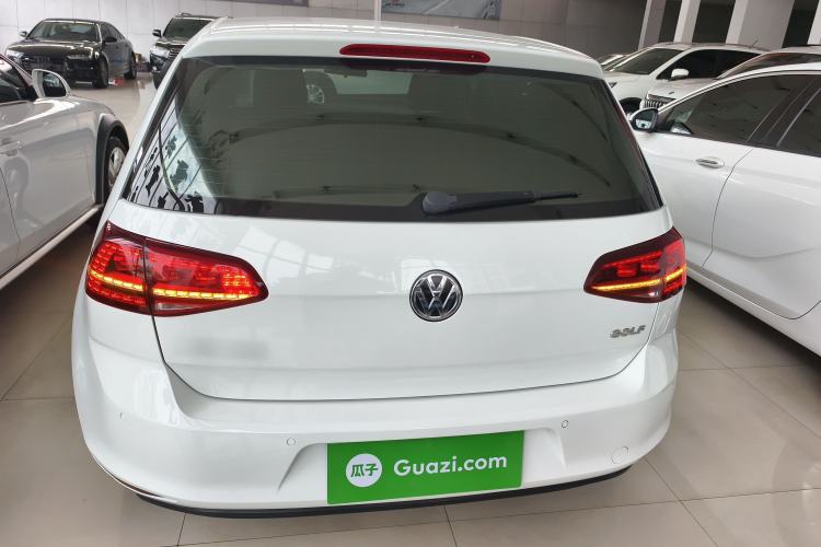 Used Volkswagen Golf 2017 1.6L Automatic Comfort Million-Vehicle Anniversary Edition
