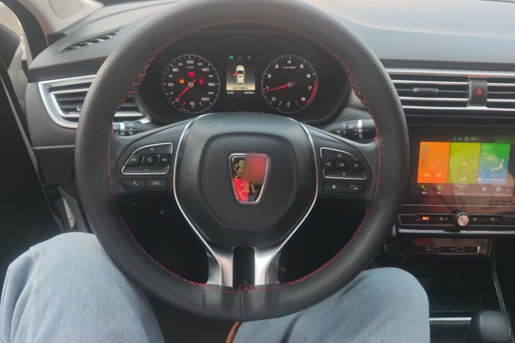 Used Roewe i5 2020 1.5L Manual 4G Connect Luxury Edition
