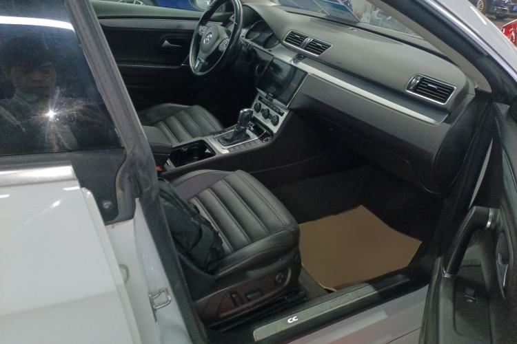 Used Volkswagen FAW-Volkswagen CC 2016 1.8TSI Luxury Model
