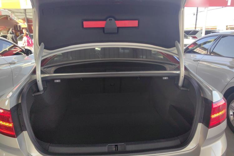 Used Volkswagen Magotan 2017 330TSI DSG Leading Model