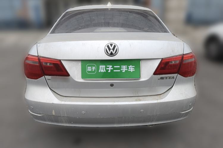 Used Volkswagen Jetta 2015 1.4L Manual Fashion Model
